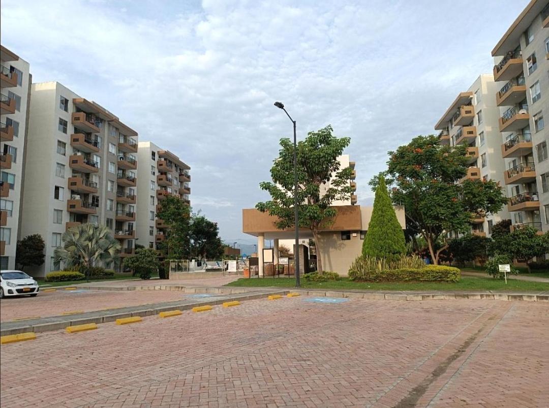 Penalisakaposalsar Daire Girardot Dış mekan fotoğraf